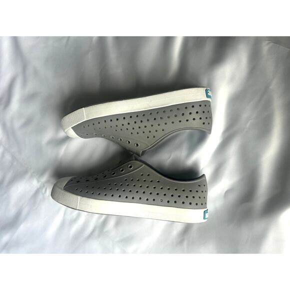 Native Jefferson Water Shoes Big Boys/Girls J5 - Picture 9 of 9